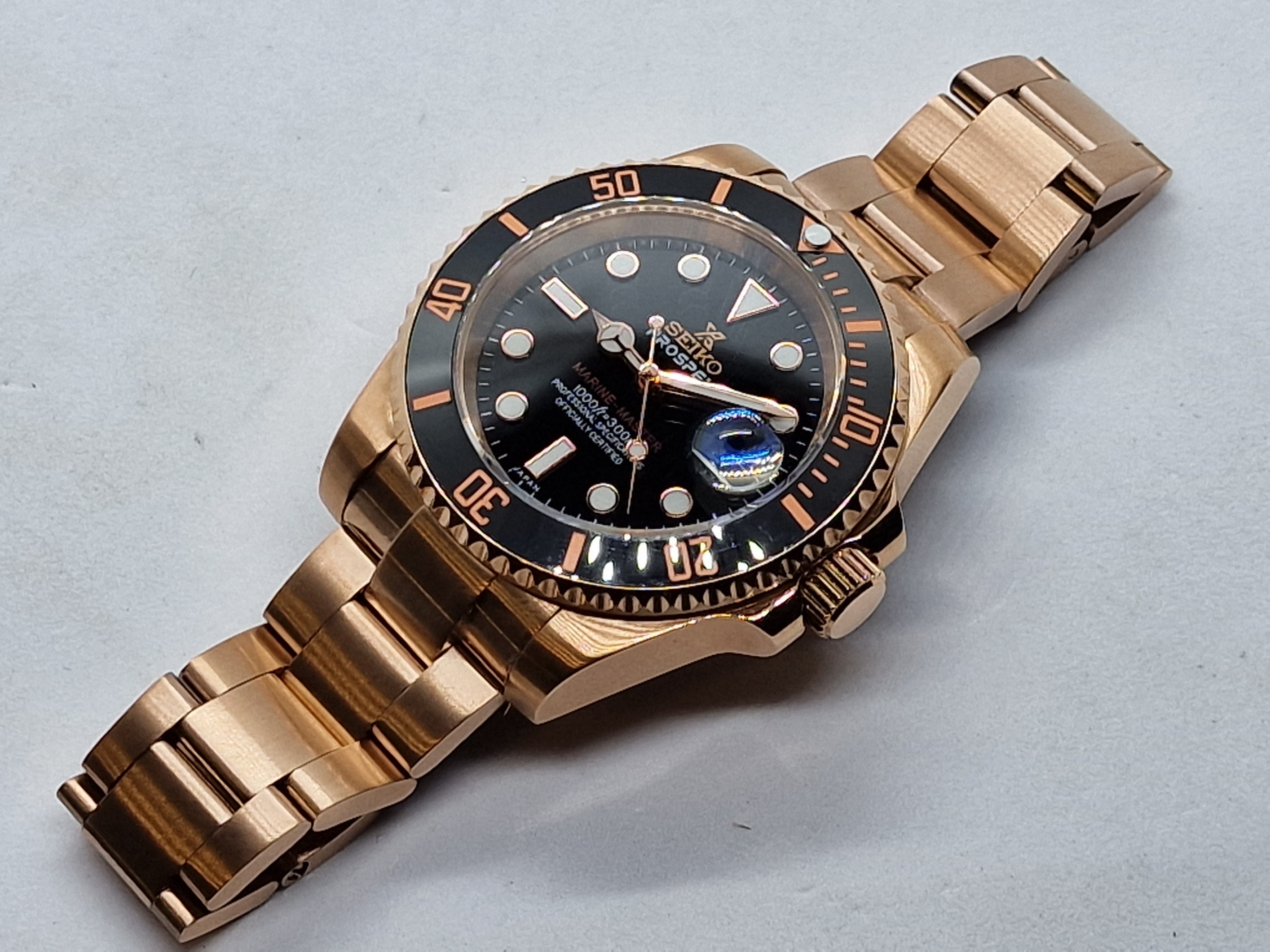 Rose gold store submariner