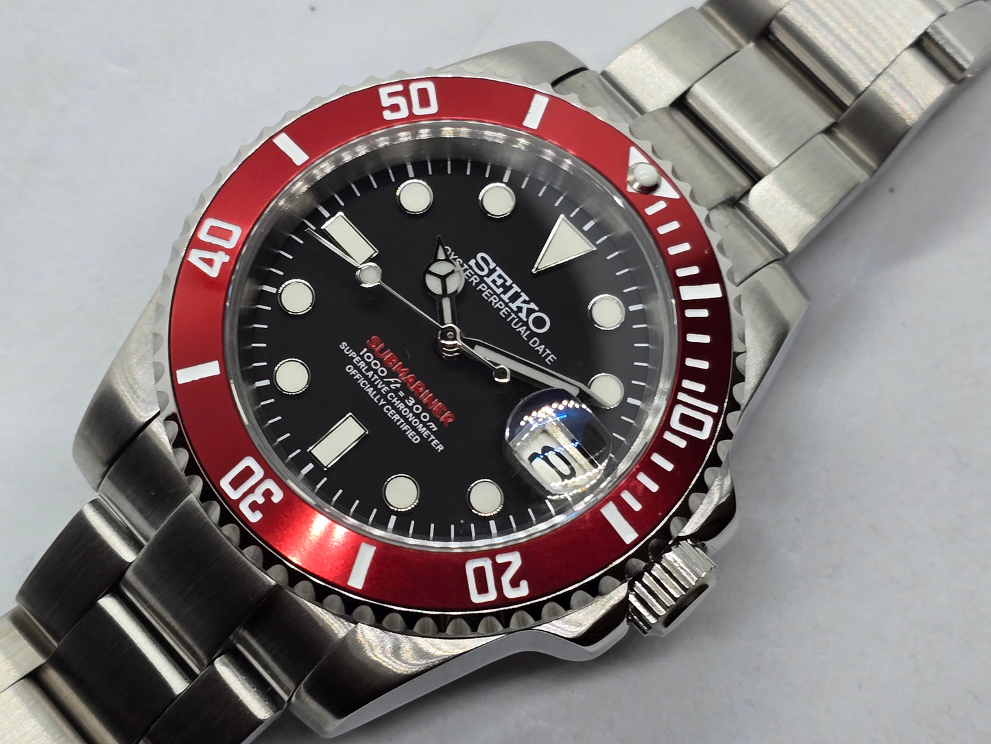 Seiko Mod Submariner Oyster Nh35 automatico 40mm lunetta rossa ceramica