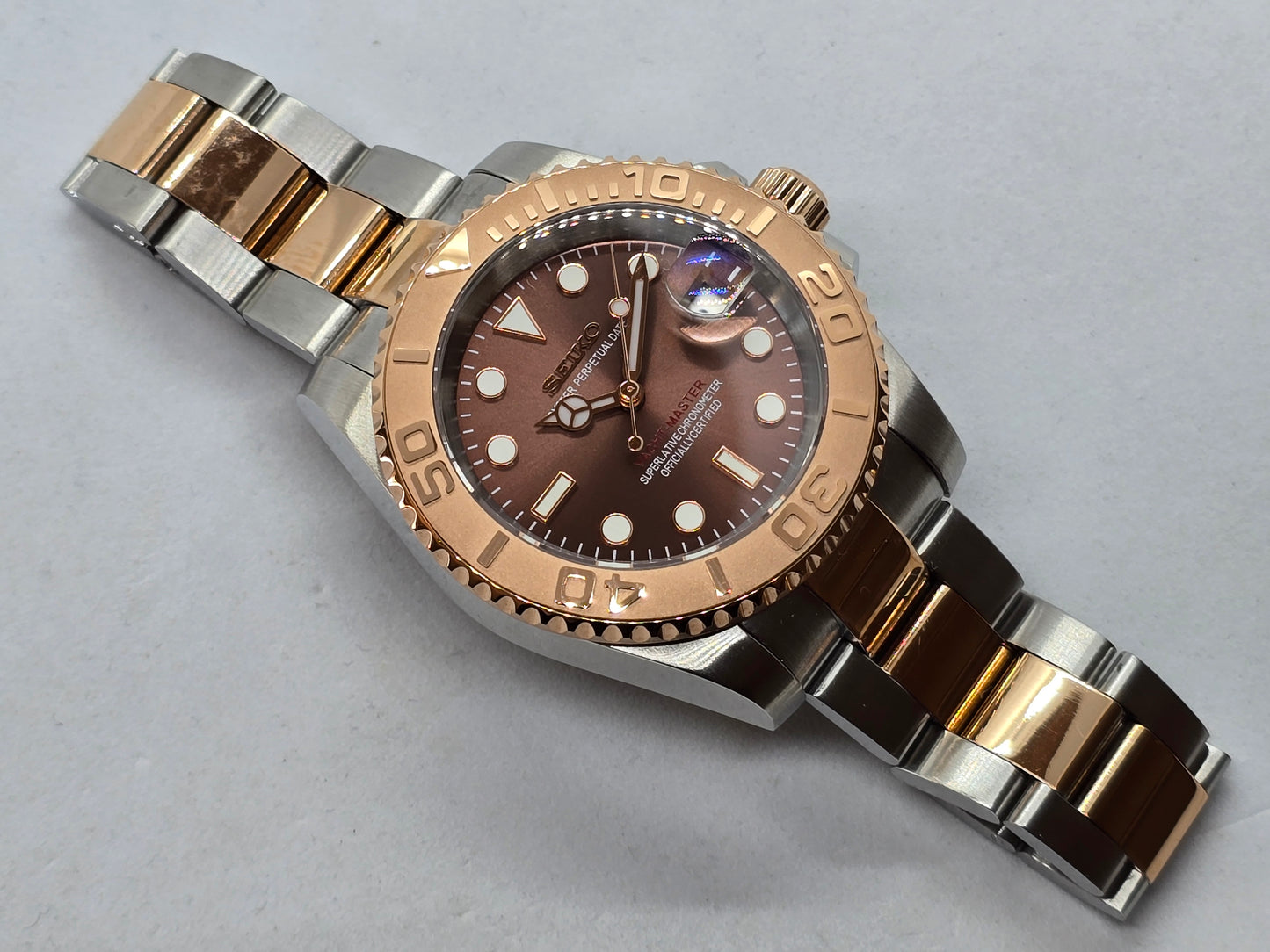 Seiko Mod Yachtmaster Chocolate Steel and Rose Gold Nh35 Automatic 40mm Custom