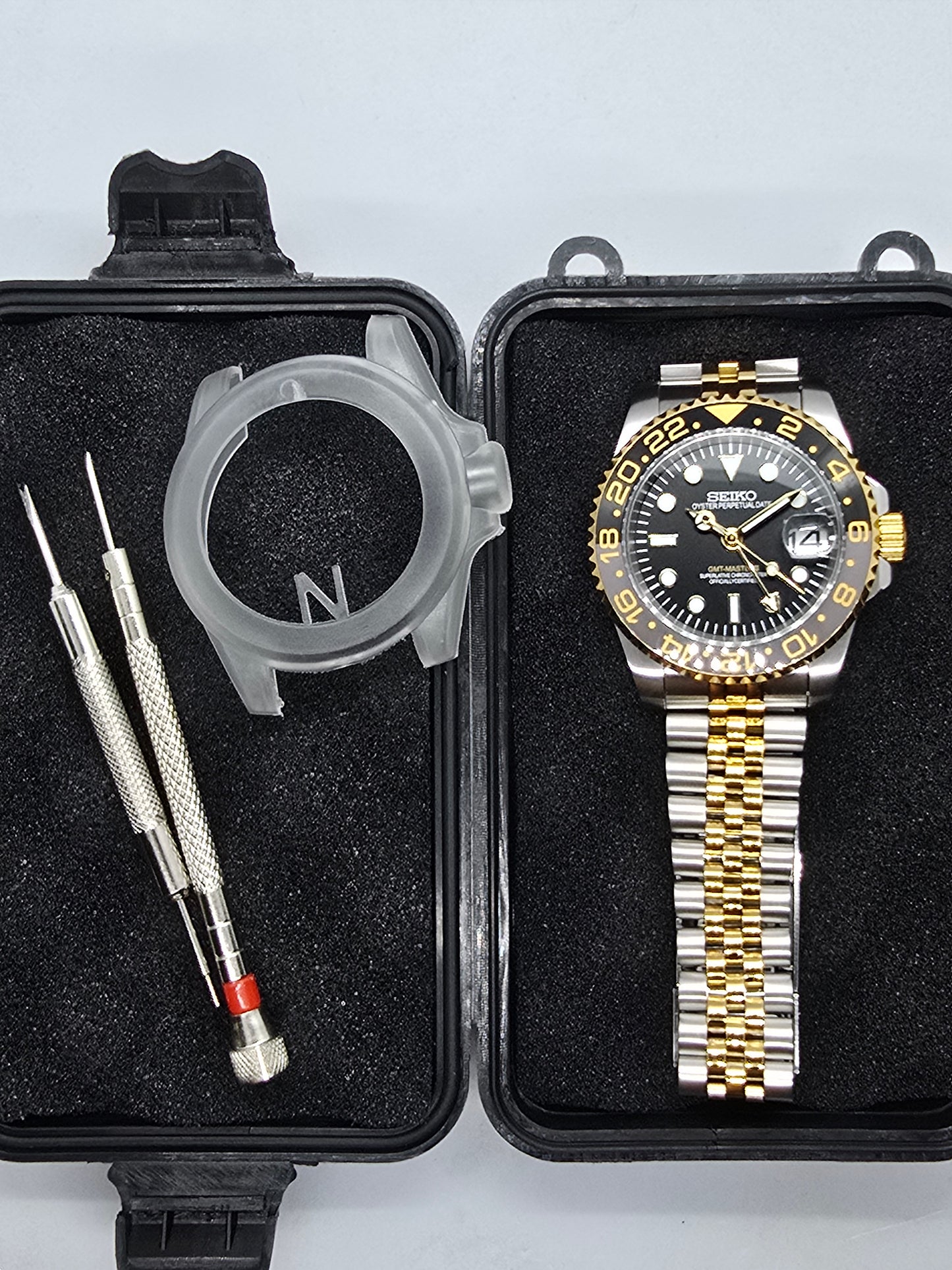 Seiko Mod Gmt acciaio e oro giallo Nh34 automatico 40 mm lunetta ceramica