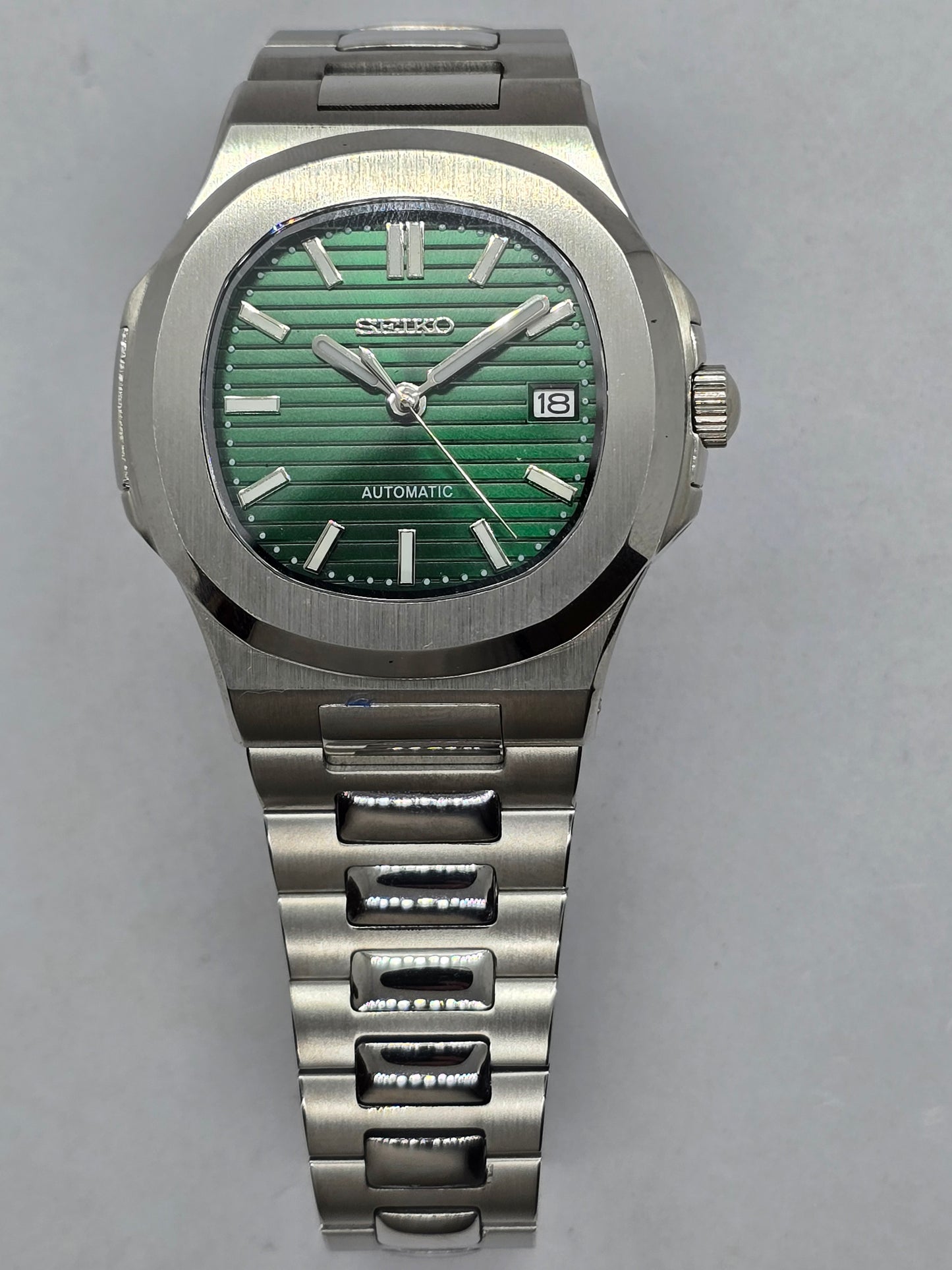 Seiko Mod Nautilus verde Nh35 automatico vetro zaffiro